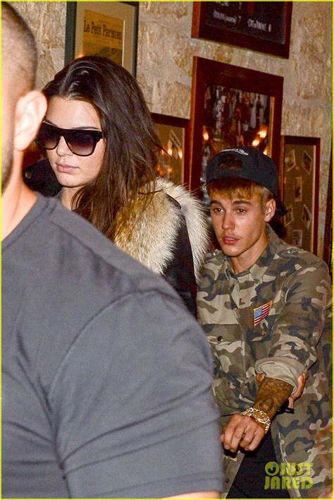 Justin Bieber Grabs Dinner With Kendall Jenner In Paris Photo