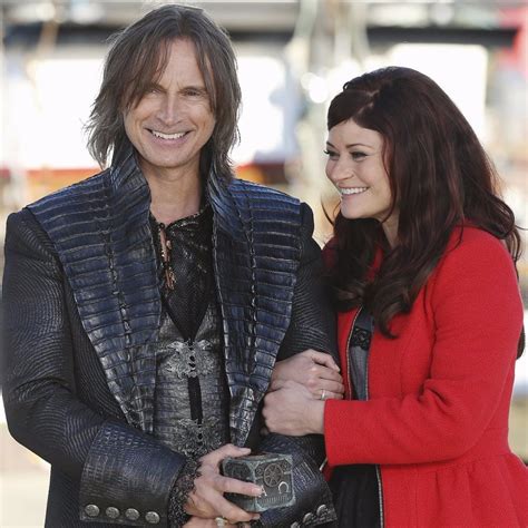 Rumplestiltskin And Belle Moments On Once Upon A Time Popsugar Entertainment