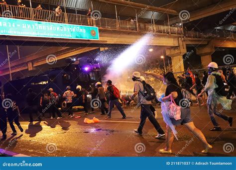 Riot Police Used High Pressure Water Cannon Fire Protester During Rally