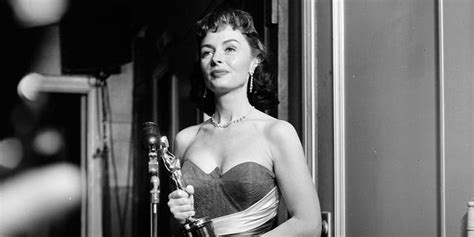 ‘its A Wonderful Life Star Donna Reed Quietly Kept Wwii Letters From