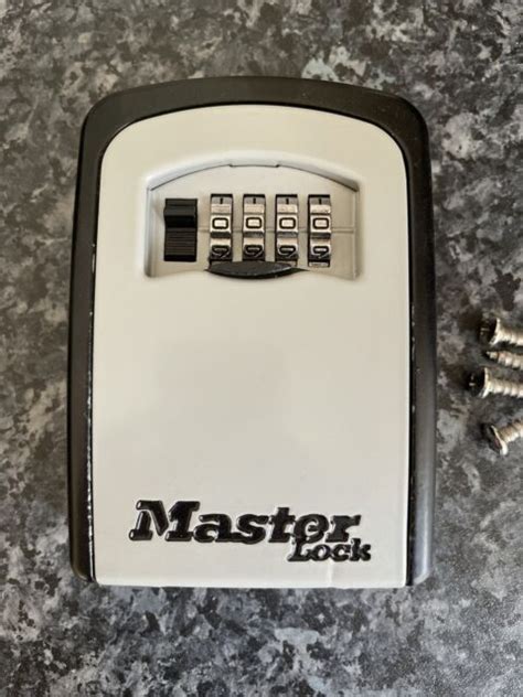 Master Lock 5401d Wall Mounted Mini Key Safe For Sale Online Ebay