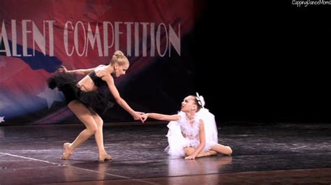 Chloe And Maddie Black Swan Duet Mom Challenge Chloe Lukasiak Maddie Ziegler Last Dance