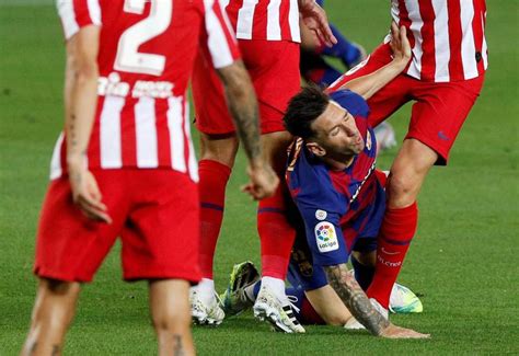 Lionel Messi Scores 700th Goal With Panenka Penalty But Barcelona S La Liga Hopes Suffer Huge Blow