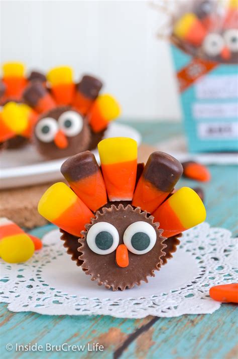 I love the candy corn turkey cookies and pilgrim hat how cute are these cute indian corn recipes?! Reese's Turkeys - these cute turkey treats are made from ...