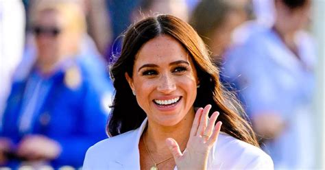 It Was Awkward Internet Users Condemned Meghan Markle For The Scene
