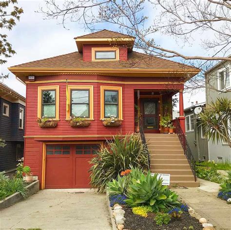 12 Craftsman House Colors