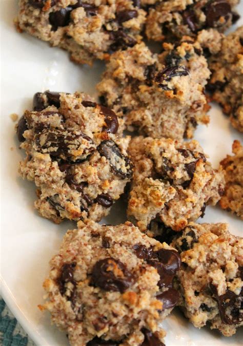 These almond flour cookies are low carb and naturally sweetened and taste like buttery shortbread, but without any butter at all. Chocolate Chip Raisin Almond Oatmeal Cookies! - Simply ...