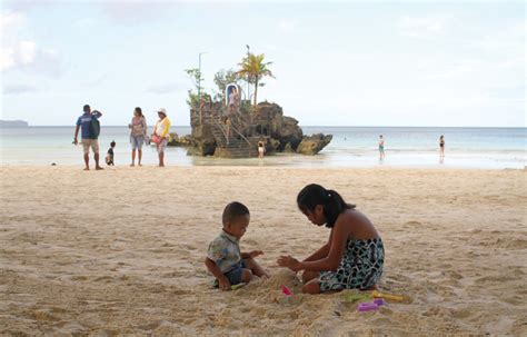 Boracay Redux Businessmen Workers Tourists Look Back On The Game Changing Semester When The