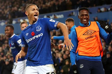 Pada pekan kedua premier league 19/20 everton yang di pertandingan sebelumnya berhasil mencuri satu poin akan menghadapi watford di. Everton vs Brighton: Live Blog | Richarlison scores brace ...