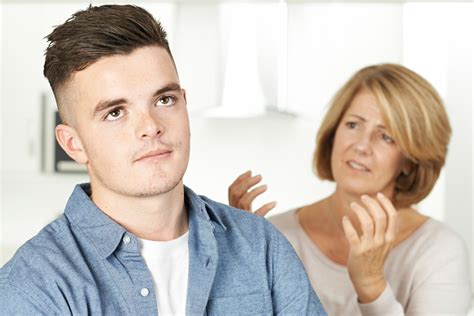 Internet Backs Mom For Telling Teen Son She Doesn T Like Him