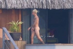 Peen Warning Justin Bieber Naked In Bora Bora 10 6 15 The