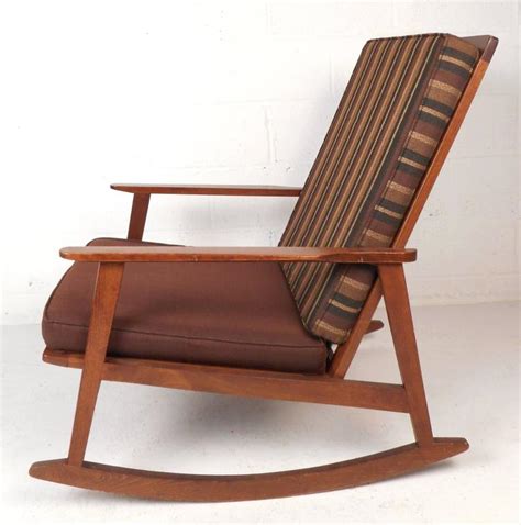 Modern style nursery rocking chair: Mid-Century Modern Rocking Chair For Sale at 1stDibs