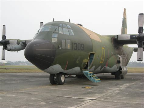 Find latest and old versions. 空中擰出水 空軍二架C-130飛石門水庫人造雨 | 民報 Taiwan People News