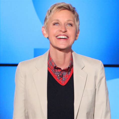 Ellen Degeneres Gives 10000 To Waitress Find Out Why E Online