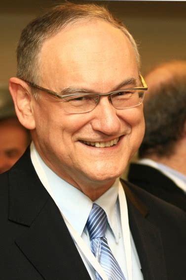 דר הולנדר פיתחה מספר טכניקות כירורגיות ייחודיות בתחום ניתוחי. שמואל הולנדר