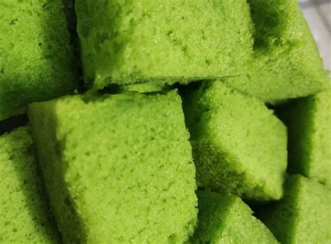Mari kita cuba resepi yang simple ini! Kek pandan kukus sedap dan moist - Sinaran Wanita