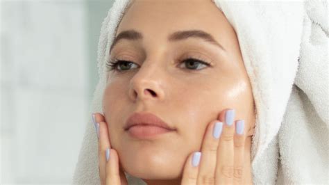 The Skincare Ingredients You Should Avoid If You Have Dry Skin