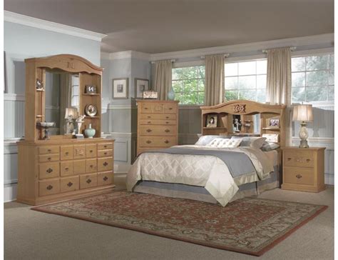 Our cottage bedroom ideas will help create your own personal retreat. Country Cottage Style Bedrooms