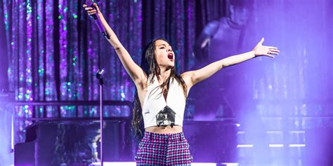Live Photos Review Olivia Rodrigo Brings Sour Tour To Atlanta