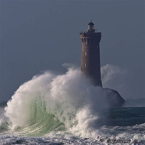 4ln8577 Vague Verte Green Wave Lighthouse Waves Huge Waves