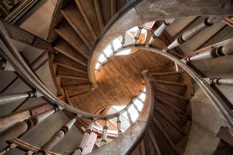 Download Spiral Staircase Man Made Stairs 4k Ultra Hd Wallpaper