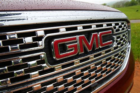 2017 Gmc Acadia Denali Awd V 6 One Week Review Automobile Magazine