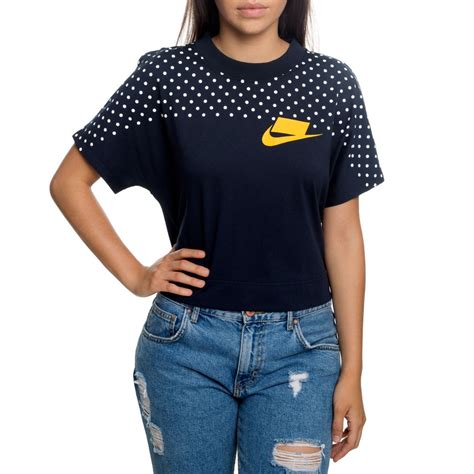 Dropped alongside two colorways of a collaborative air force 1, this stussy the shirt was released in three colorways and features stussy's international logo and a nike swoosh on the chest. WOMEN'S NIKE SPORTSWEAR CROP T-SHIRT