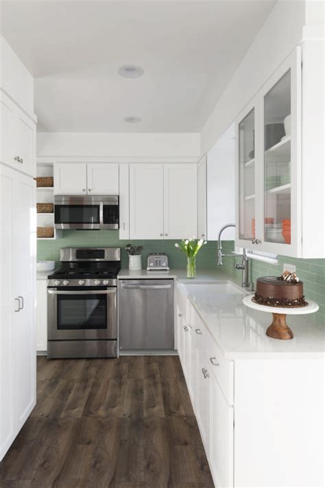 Browse inspirational photos of modern kitchens. 2x8 Sea Glass Kitchen Backsplash | Fireclay Tile