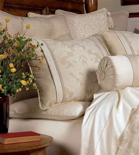 Brookfield Neutral Elegant Beddingclassictraditional Ivory Bedding