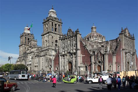Te damos toda la información sobre turismo, ciudades, experiencias y trucos para organizar tu próximo viaje. Mexico City Metropolitan Cathedral - Wikimedia Commons