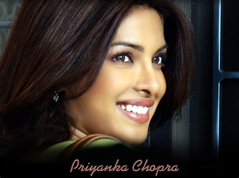 Hot Actress Priyanka Chopra Photo Dunia