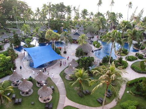 Golden sands resort is located along the stretch of beach in batu feringgi, penang. Shangri La's Golden Sands Resort, Penang, Malaysia - The ...