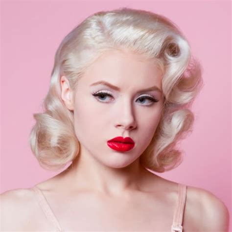 50s Pin Up Hairstyles With Bangs