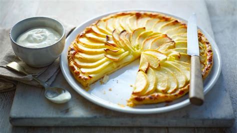 Mary berry is definitely the queen of the kitchen, whether she's whipping up sweet treats or creating a savoury feast. BBC Food - Recipes - French apple tart with calvados and ...