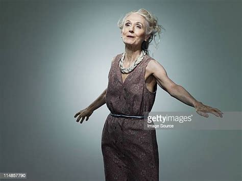 Skinny Old Woman Photos Et Images De Collection Getty Images