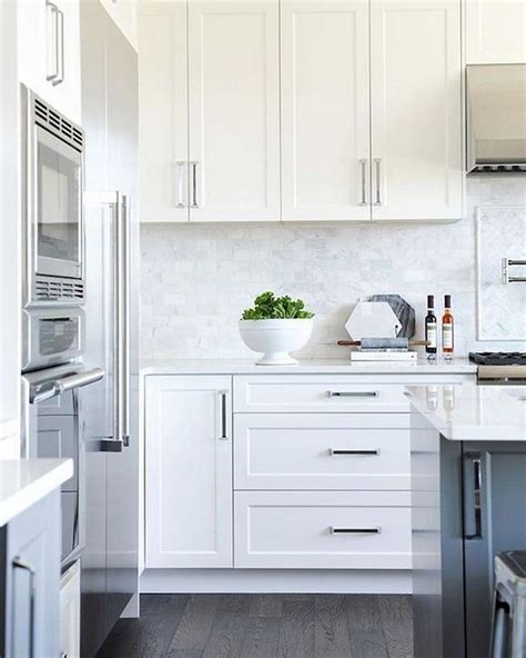 Modern Kitchen Cabinets White