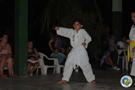 Exame De Faixa Projeto Esporte Na Comunidade Askaja Associação De Karate Jaguaribe