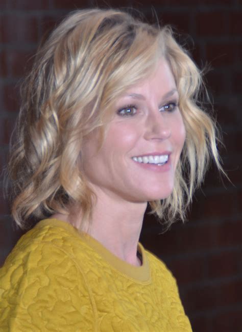 Julie Bowen Pictures