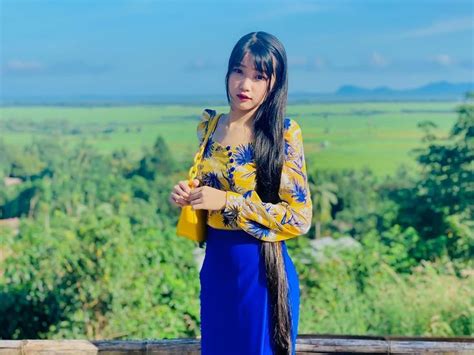 👸 𝐓𝐡𝐞𝐭 𝐇𝐧𝐢𝐧 𝐒𝐰𝐞 𝐙𝐢𝐧 🇲🇲 In 2023 Girl Myanmar Kizz