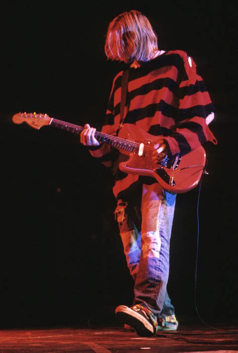 Kurt Cobain By Kevin Mazur Kurt Cobain Nirvana Grunge Outfits