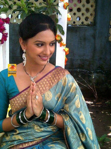 Tejashri Pradhan In Saree तेजश्री प्रधान Cute Marathi Actresses Bollywood Hollywood South