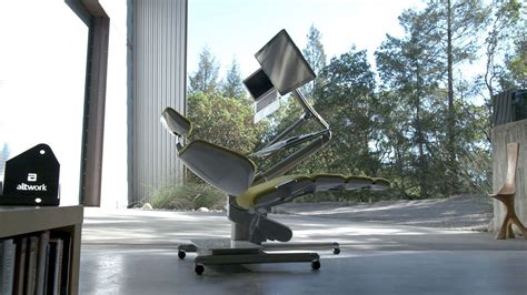 High-Tech Desks for Your Home Office - Mansion Global
