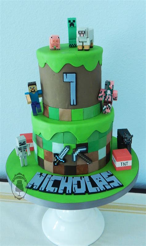 minecraft cakes for birthdays