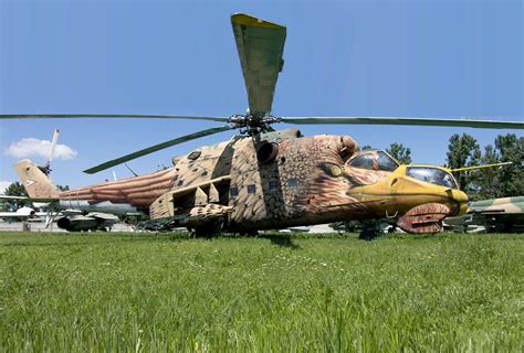 Hungary (a country in central europe; FOTOARMAS.COM: Helicoptero MIL MI-24 Hind. (Hungria)