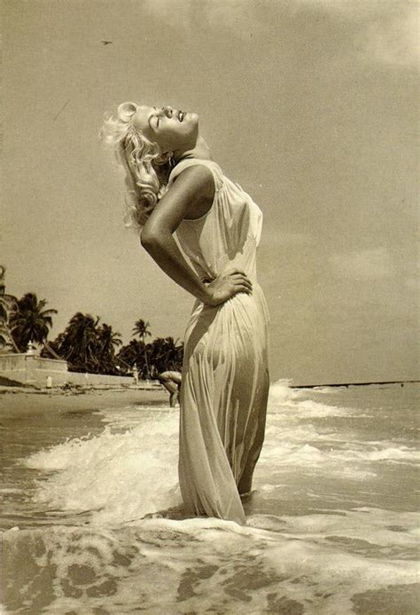 The Best Photos Of Marilyn Monroe That Aren T Marilyn Monroe