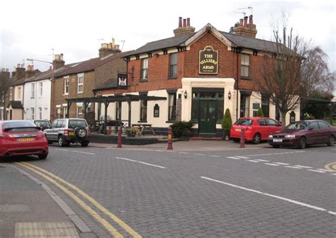 Oxhey The Villiers Arms © Nigel Cox Geograph Britain And Ireland