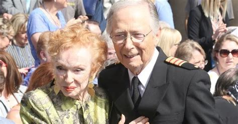 Muere Jeraldine Saunders Creadora Y Guionista De La Serie The Love Boat A Los 96 Años
