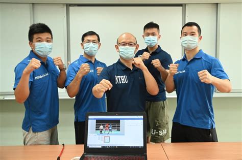 Jun 20, 2021 · （中央社記者楊明珠東京20日專電）參加東京奧運暨帕運的烏干達選手團9人昨天傍晚搭機抵達東京成田機場，其中一人在機場接受核酸檢測（pcr. 拳擊女王陳念琴前進奧運 清華校長賀陳弘戴上拳擊手套 隔空為陳念琴「擊拳加油」