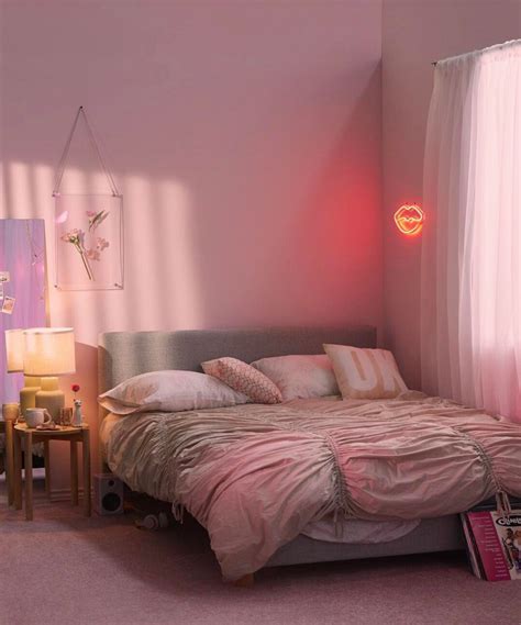 Pin By Amber Mcdonald On Fluorescence Pink Bedroom Design Pink Room