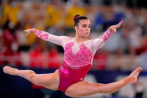 Photos Of Suni Lee And Tokyo Olympics Womens Gymnastics Events
